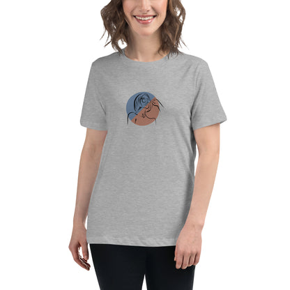 Woman wearing a athletic grey relaxed tee with a minimalist portrait graphic design, representing comfortable and authentic fashion by BYOL.