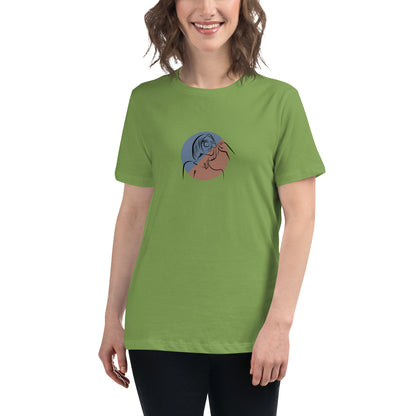 Woman wearing a leaf relaxed tee with a minimalist portrait graphic design, representing comfortable and authentic fashion by BYOL.